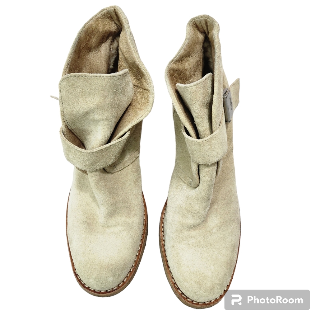 UGG Brienne Boits boots size 8.5 USA